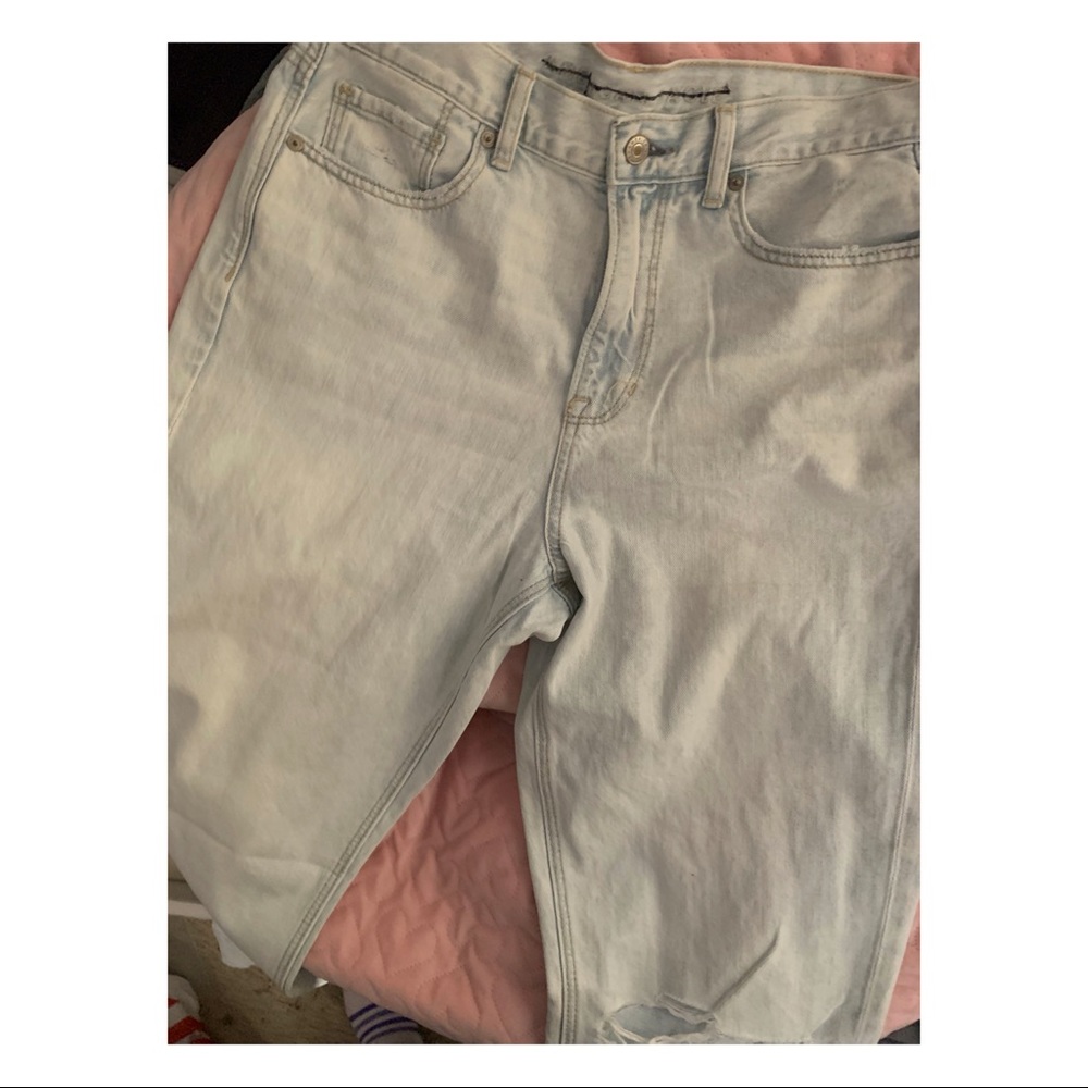 American Eagle Mom jeans